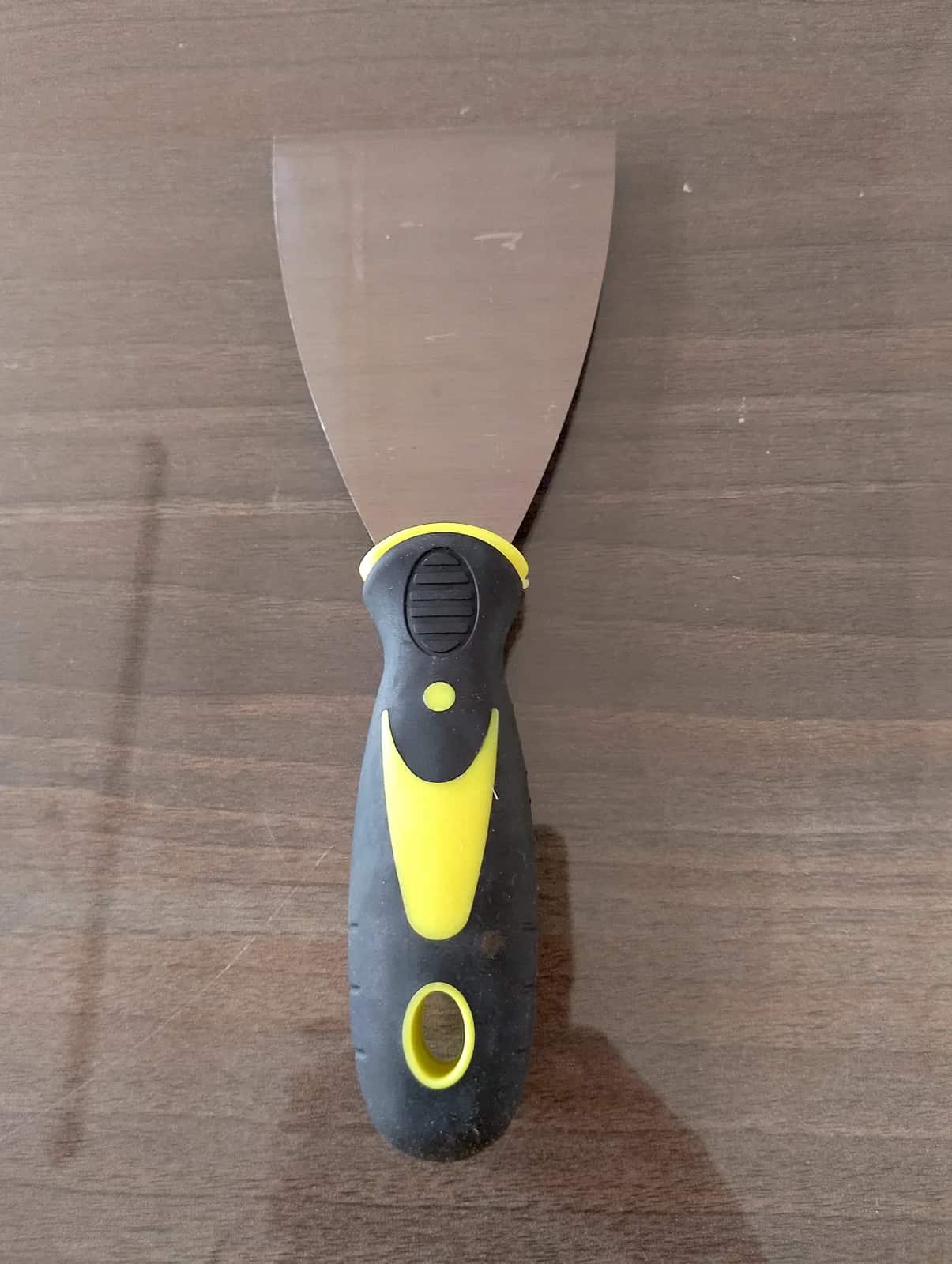 Scraper -2''- Rubber Handle