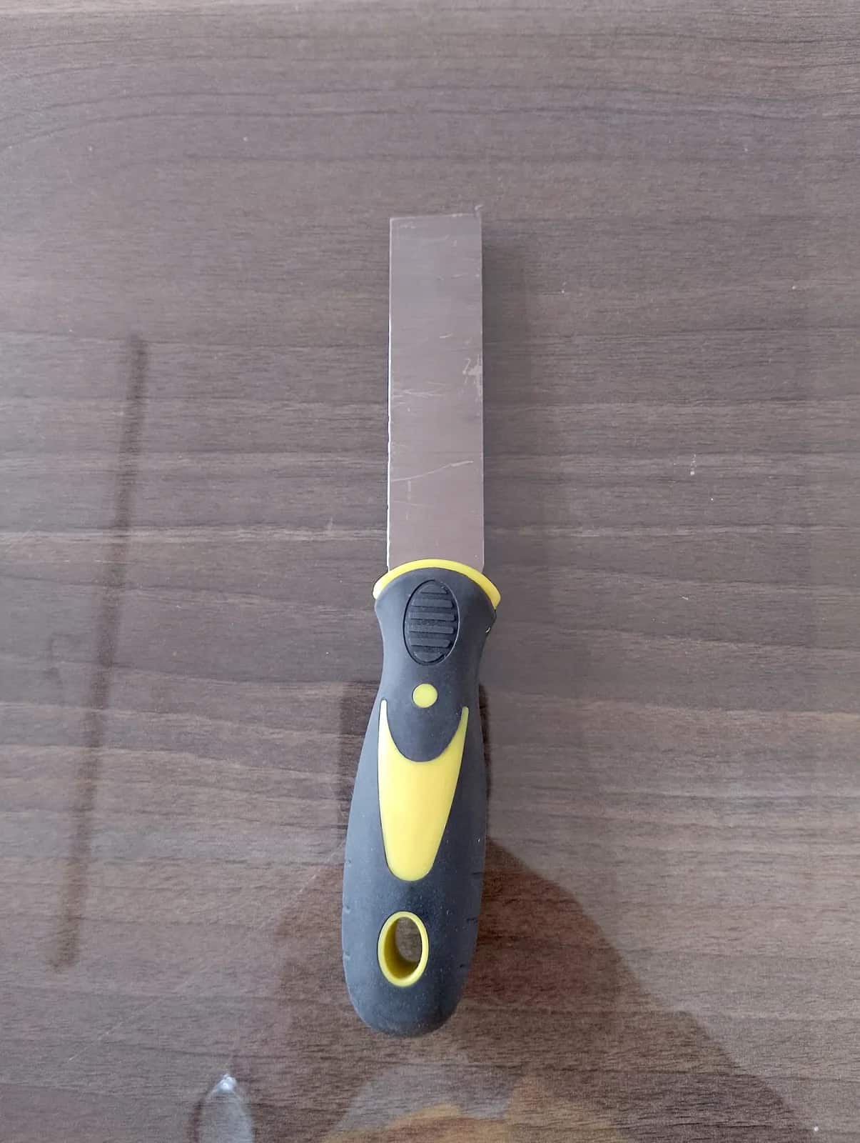 Scraper -1''- Rubber Handle