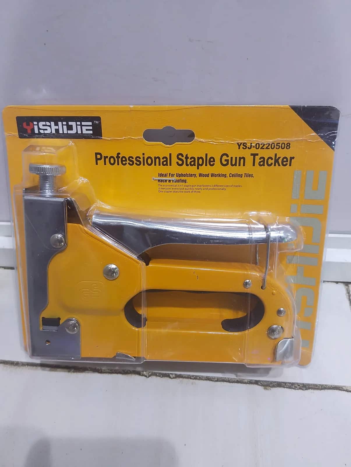 Staple Gun - Yellow