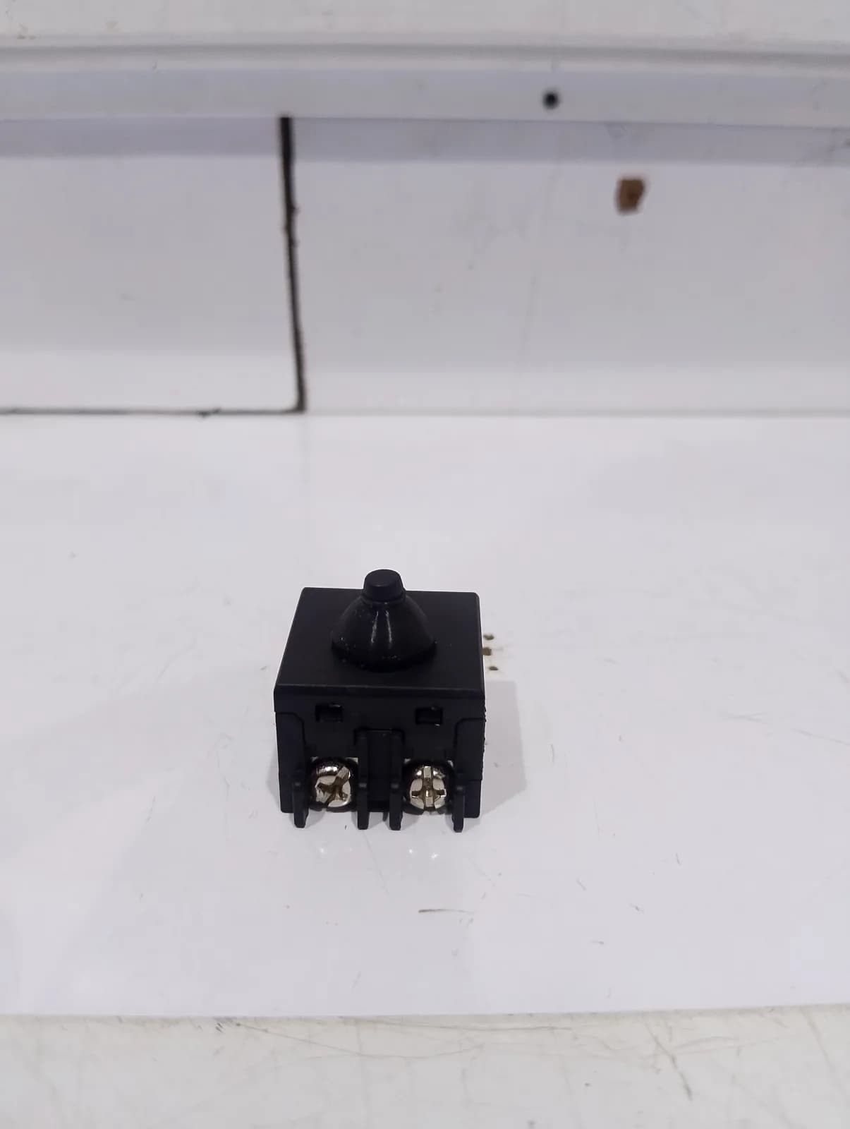 Switch - (4.5-inch) Grinder