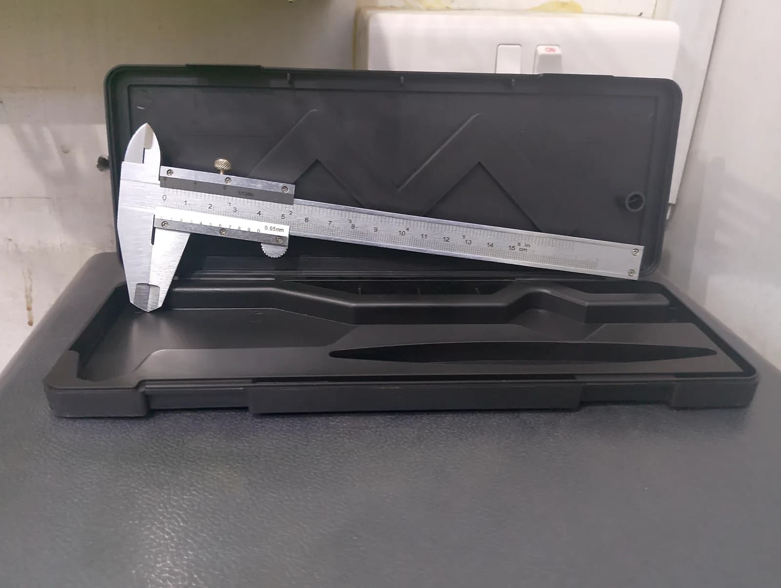 Vernier Caliper - Analogue