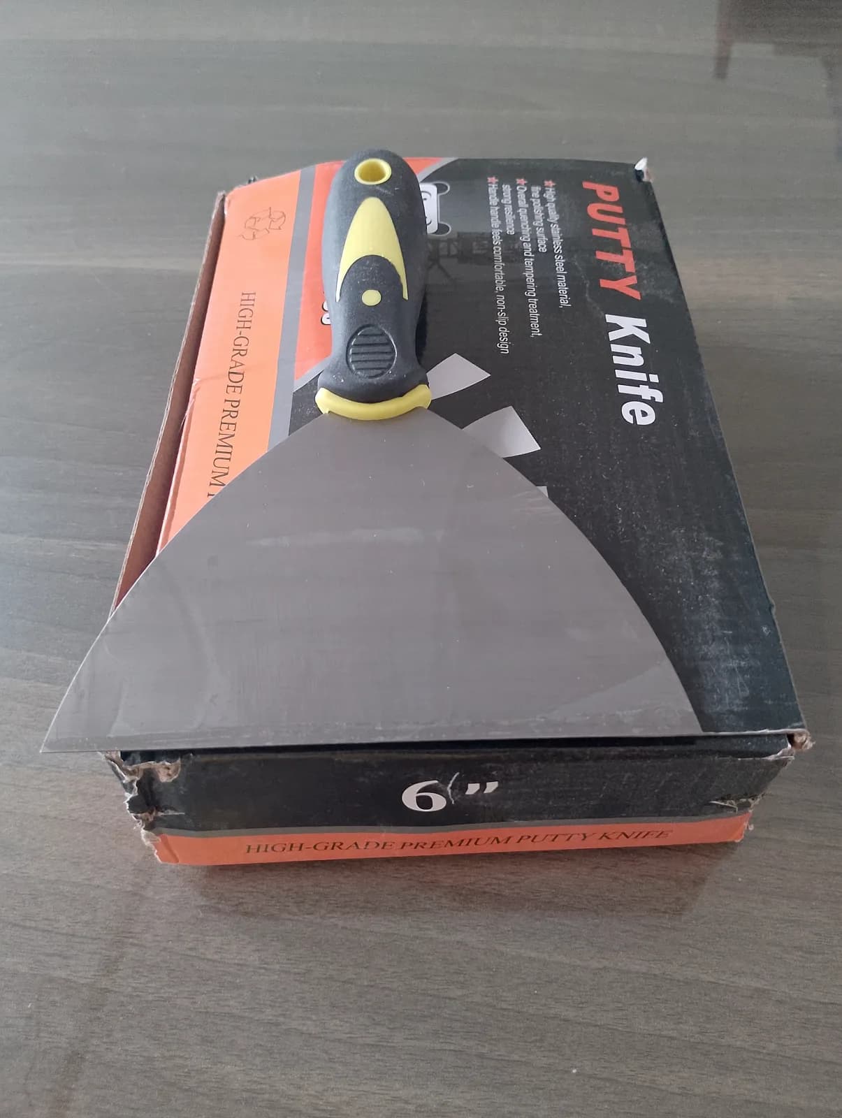 Scraper -6''- Rubber Handle