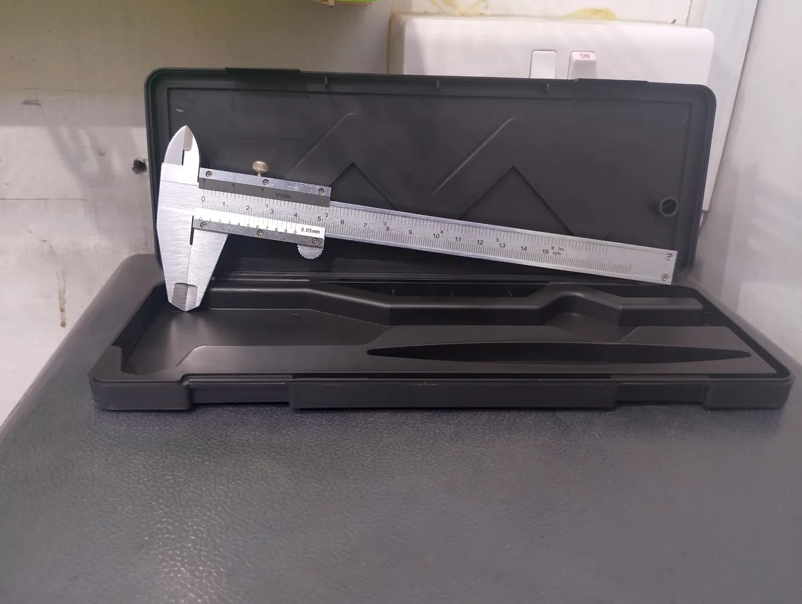 Vernier Caliper - Analogue