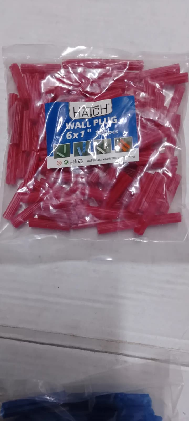 Wall Plug - Red Straight HATCH (M6)