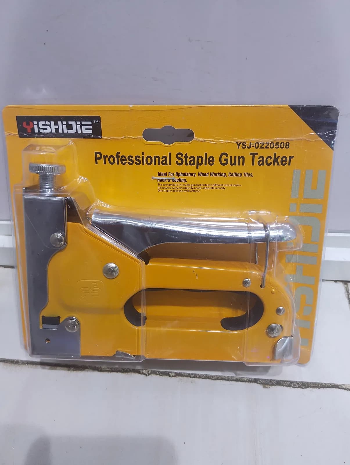 Staple Gun - Yellow